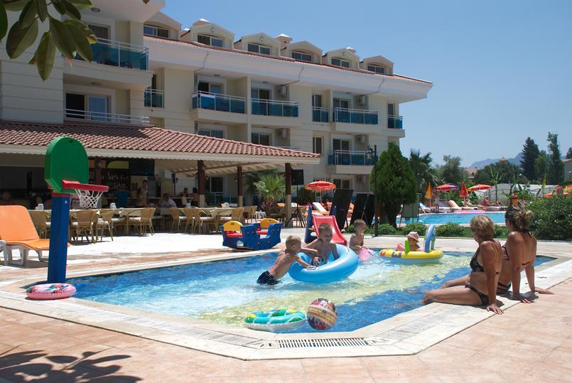 Verona Apartments มาร์มาริส ภายนอก รูปภาพ